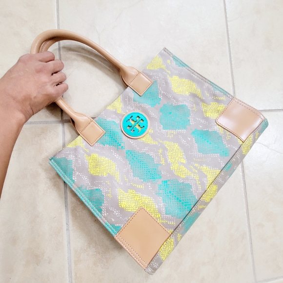 Tory Burch Multicolor Snake Printed Coated Canvas and Leather Handles Ella Tote - Picture 13 of 13